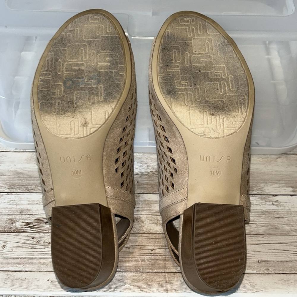 “Unisa”brand, vegan suede, perforated, open toe, chunky heeled shoe - size 10 - Picture 6 of 10